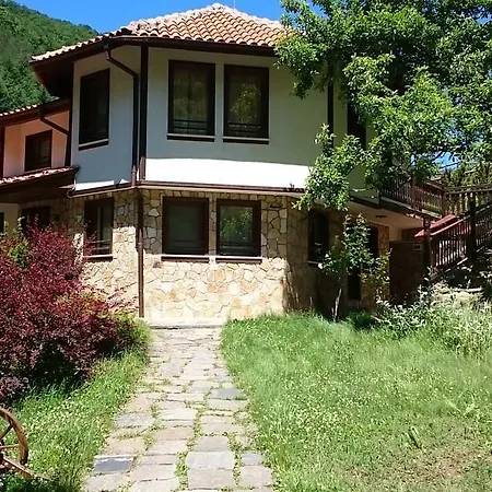 بيت للعطل Persenk Lyaskovo (Smolyan)
